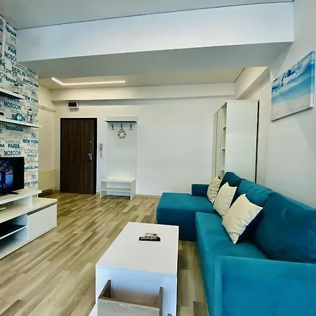 Summerluxe Mamaia